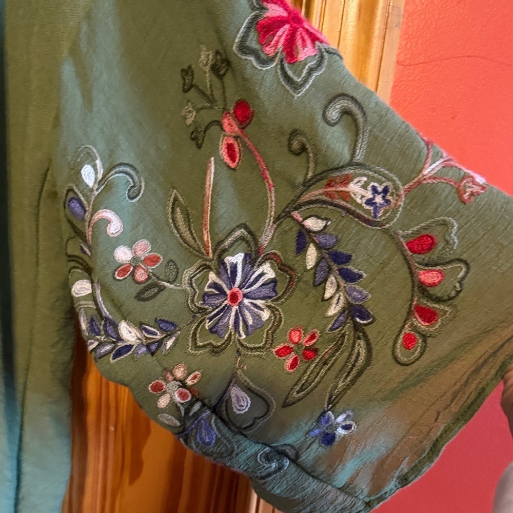GO WITH GRACE OLIVE FLORAL EMBROIDERED KIMONO - Picture 8 of 11